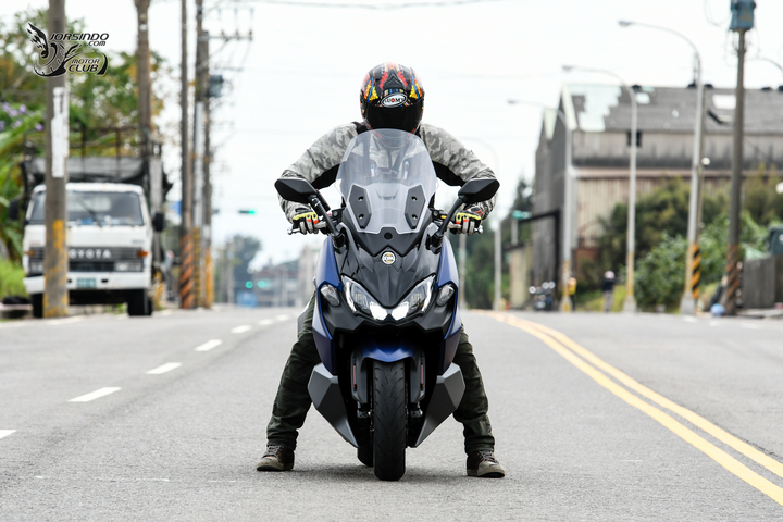 142256jz25q2rrtr0c2rqa.jpg.thumb