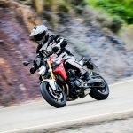 【試乘報告】更快更輕的中量級運動街車 BMW「F900R」