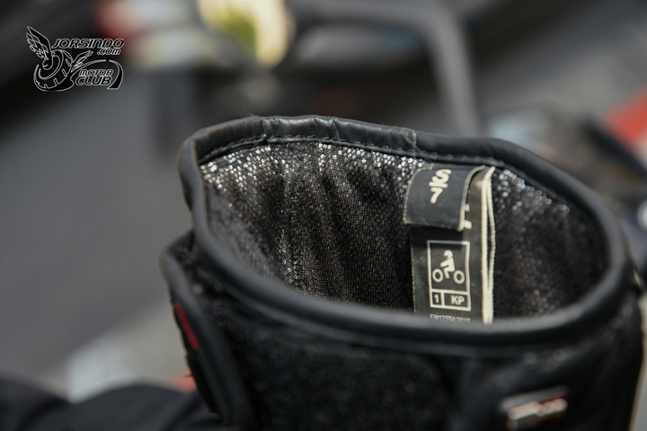 183728f6a0e7cbf0fe2z0h.jpg.thumb