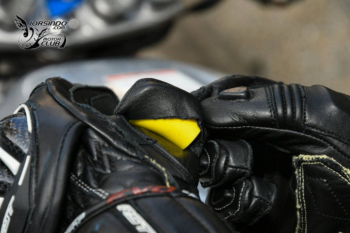 214718yp44lq449m6c0lzi.jpg.thumb