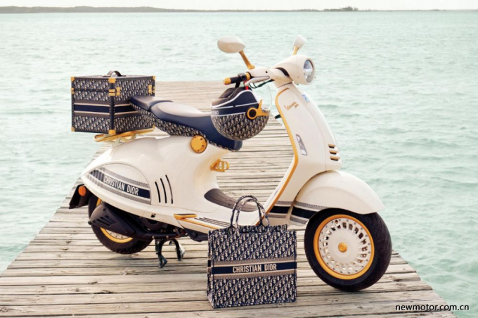 精品联名再显奢华！Vespa“946 Christian Dior”特仕版