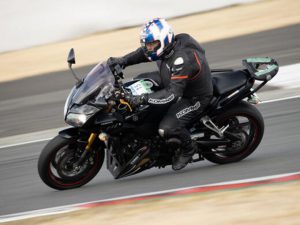 【訂料動手改】用YZF-R3的零件來減輕「MT-09」離合器的重量!