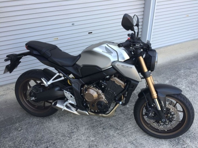 【车主有话说】值得拥有的新古典车款“CB650R”