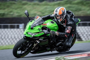 【編輯長專欄】動態試乘報告 KAWASAKI「ZX-25R」