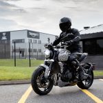 Triumph 全新三缸街跑「Trident」偽裝車完整揭露!