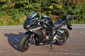 【車主有話說】全能型車款 HONDA「CBR650R」