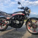 【車主有話說】棱角分明的車體風格 KAWASAKI「Z400GP」