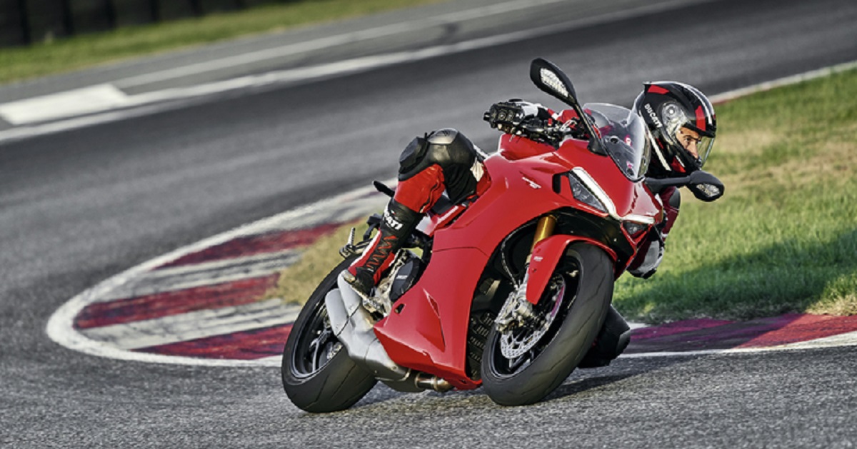 入门级距换新装 DUCATI“SuperSport 950”改款亮相