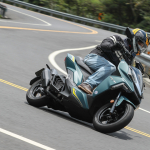 TCS 導入性能更強!SYM「DRG BT R-Edition」