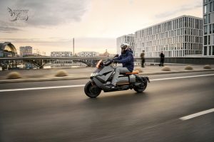 無聲革命第二章！BMW「CE 04」正式發表