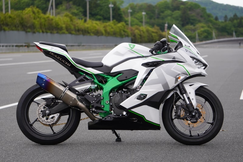 GPS實測極速205km/h！TRICK STAR改「Ninja ZX-25R」 | Webike+華語專業 