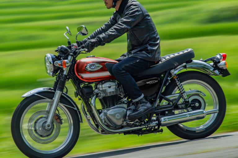 東洋的經典旗幟 KAWASAKI 2022年式「W800」新色推出