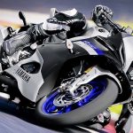 身披超頻規格亮相!YAMAHA「YZF-R15M/YZF-R15」