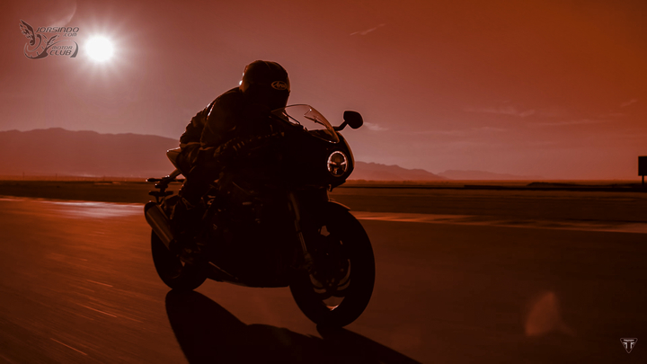 有罩三倍速全車樣貌現身!Triumph再釋出「Speed Triple RR」預告