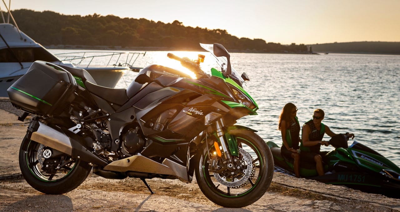 KAWASAKI 2022年式「Ninja 1000SX」新色歐洲發表