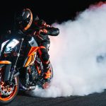 火力升級的狂暴公爵!KTM「1290 Super Duke R EVO」登場