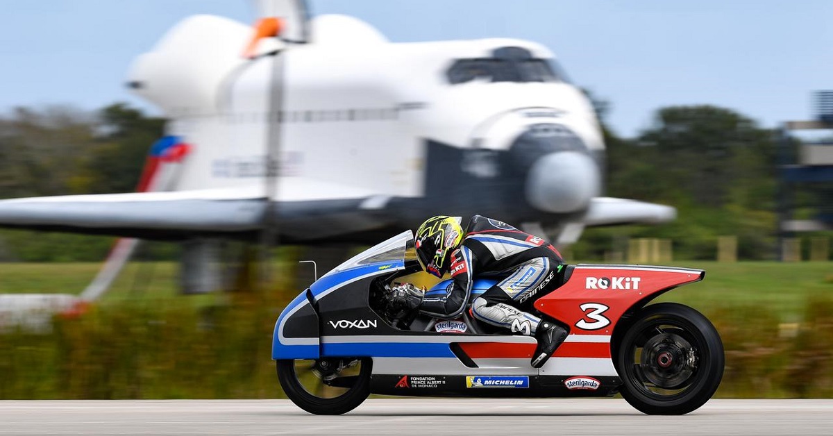 極速456km/h！Max Biaggi打破電動摩托車世界紀錄