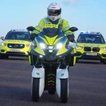 三轮车跑更快?导入空力与油电混和的“WMC300FR”