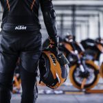 雙爵獻瑞!KTM 預告最強中量級街車即將登基