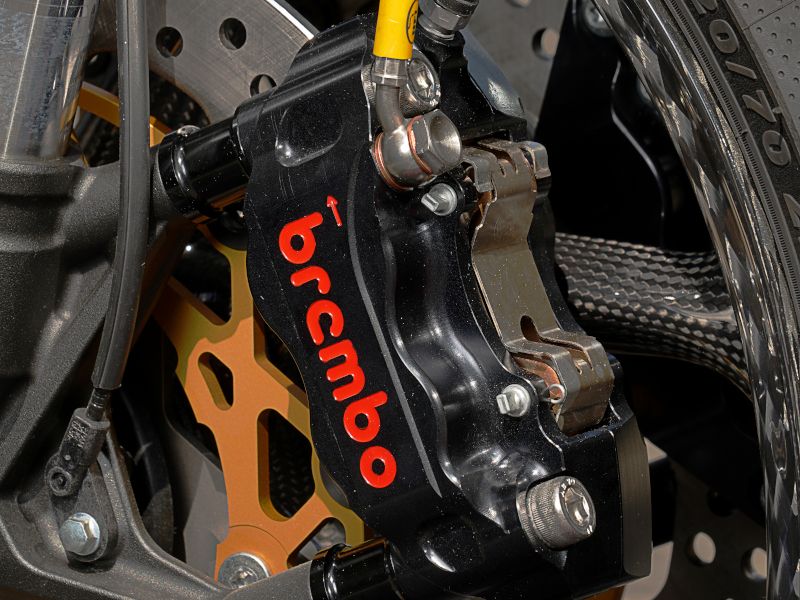 【Brembo】亮眼外觀？極致性能？你想要的Brembo通通有！！