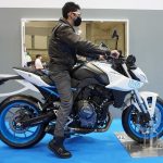 SUZUKI GSX-8S雙腳著地性實測!名古屋預約試乘秒殺【2023 Webike 摩托車展】