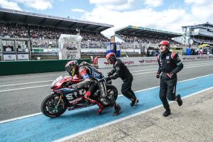 Gregg Black在EWC遭逢重大車禍車損後,仍然不放棄