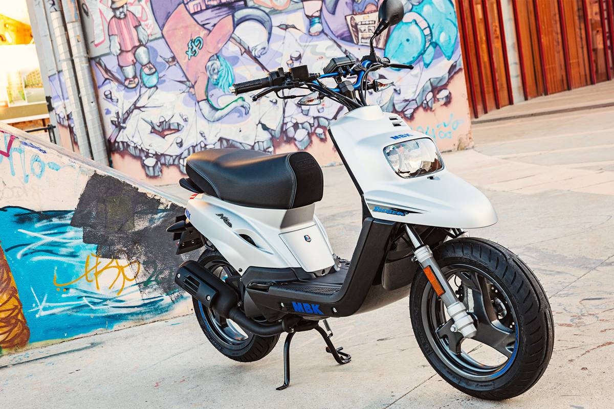 bw-s-yamaha-booster-webike