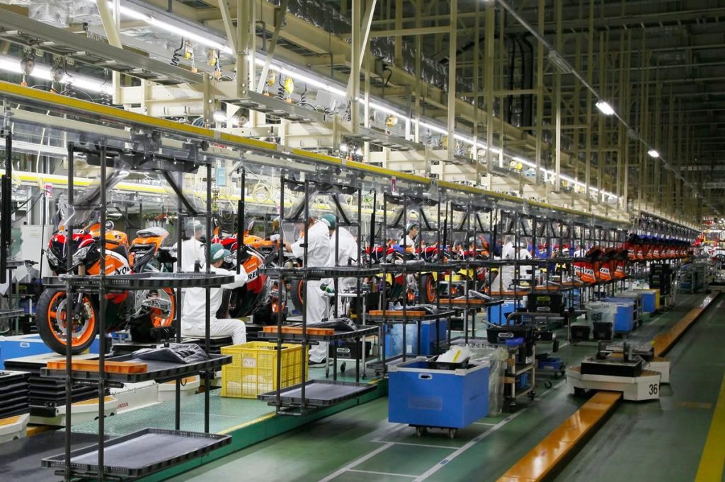 新工廠的生產線於2008年4月竣工，預算為 330 億日元。車台高度可變，減輕工人負擔。熊本工廠作為母廠的角色也負責生產設備的進步。