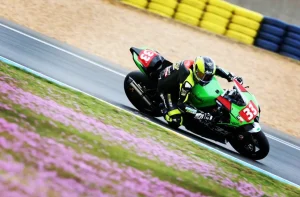 经历了过山车般的比赛,Team 33 Louit April Moto计划在EWC比利时站反击