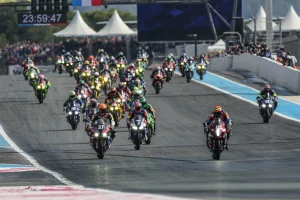 [EWC速报：8小时]Yoshimura SERT Motul在Bol d’Or 决胜之战中占上风