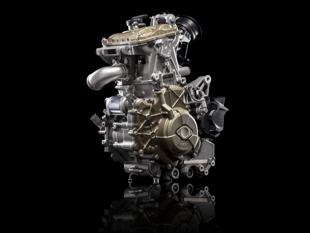 Superquadro Mono [Ducati] Panigale 1299 V 型雙缸引擎的單缸版本，缸徑 x 衝程為 116 x 62.4mm，排氣量為 659cc。另提供 35kW (47.6PS) 失諧版本。