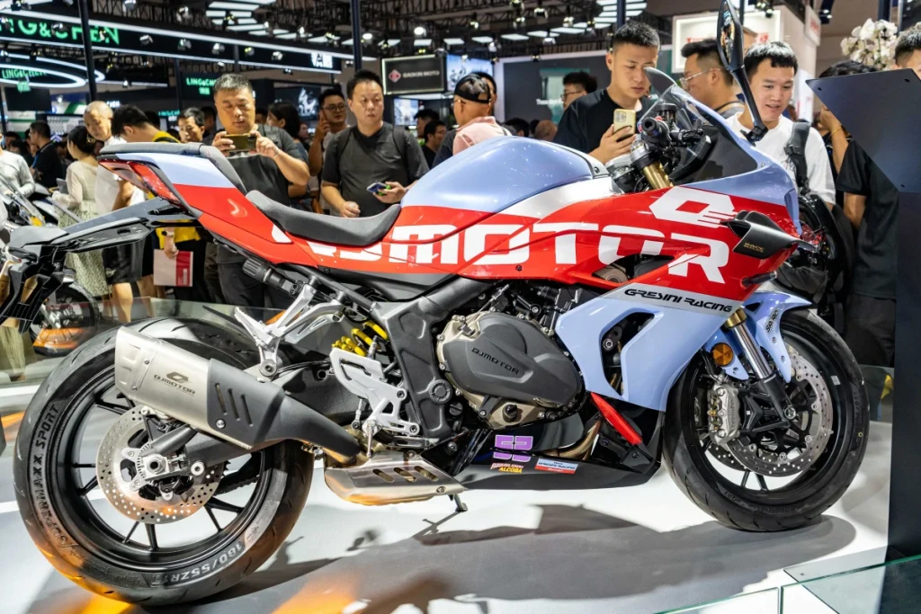 即將參加Moto2的Gresini Racing車隊顏色也已發布，以強烈強調賽車形象。