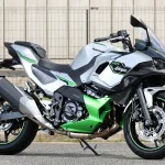 【2024東京摩托車展】KAWASAKI Ninja 7 Hybrid,首款強混合動力全罩式跑車