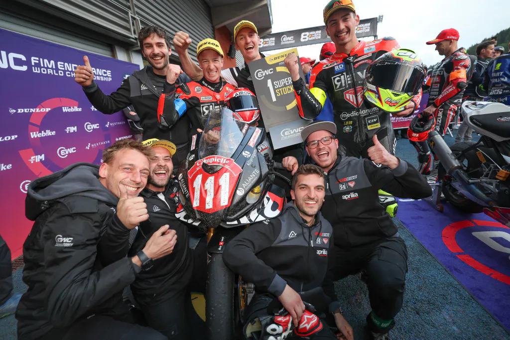 Aviobike by M2 Revo 赢得SPA 8 小时耐力赛，取得 FIM 耐力世界杯首个分站冠军