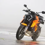 性能進化,操控升級!試乘體驗KTM 1390 Super Duke R Evo與990 Duke