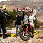 谁说双缸不能越野!Ducati DesertX Rally 征服 Erzbergrodeo,勇夺双缸组冠军