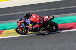 Mana-au 開局順利,獲得首個EWC積分