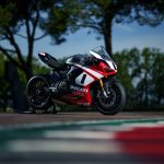 Ducati 推出 Panigale V2 限量版,致敬传奇 Superquadro 引擎!