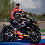 Max Biaggi與Aprilia Racing聯手打造的究極之作 RSV4 X ex3ma
