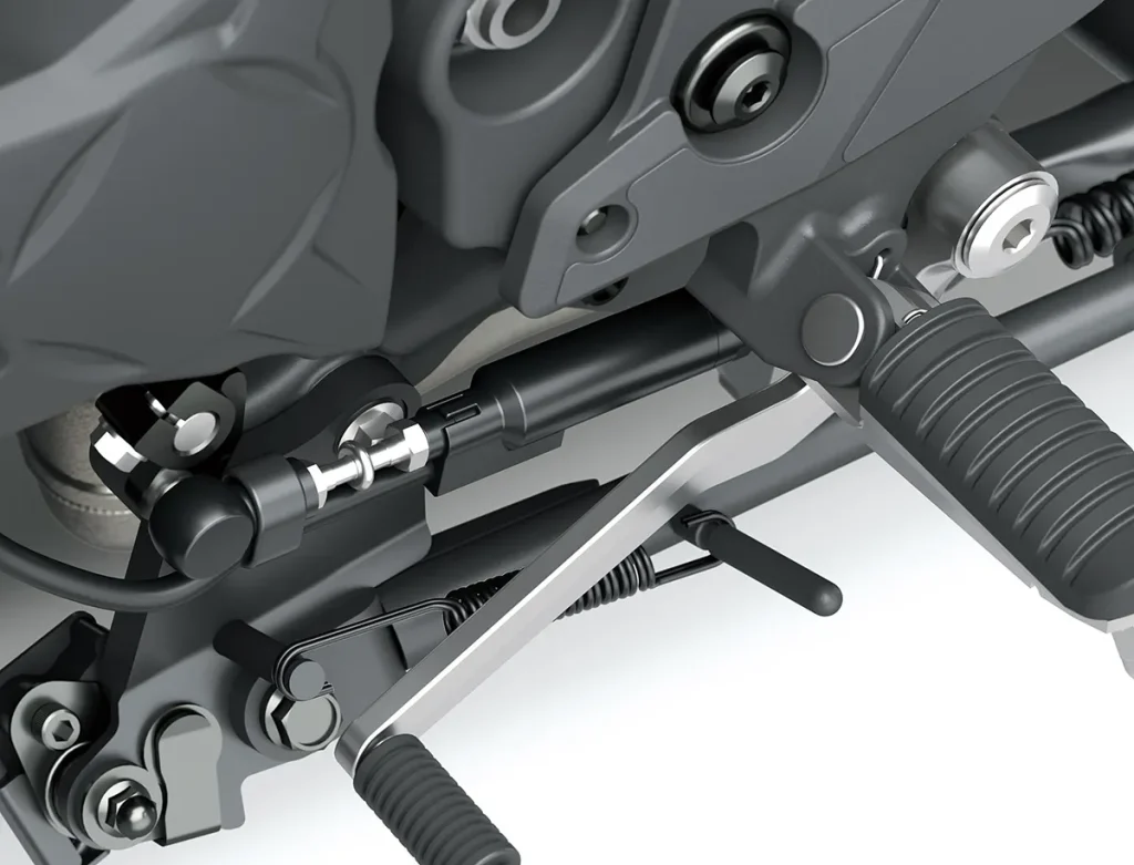 Kawasaki快排系統 (KQS) 將操作速度從 2500rpm 降低至 1500rpm，以獲得更舒適的騎乘體驗