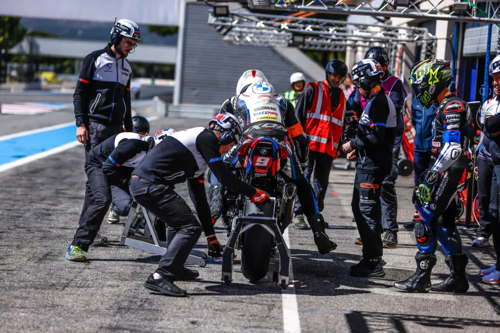 Tecmas 車隊在 EWC 中經歷高低起伏，並幫助 Foray 創造歷史