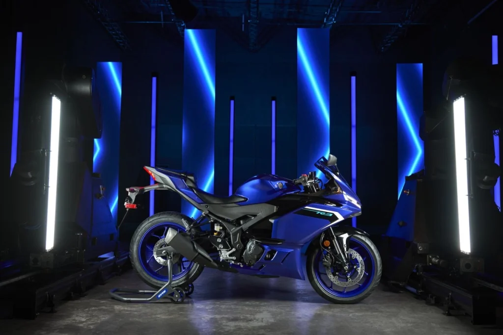 全新的Yamaha 「R」車系外觀