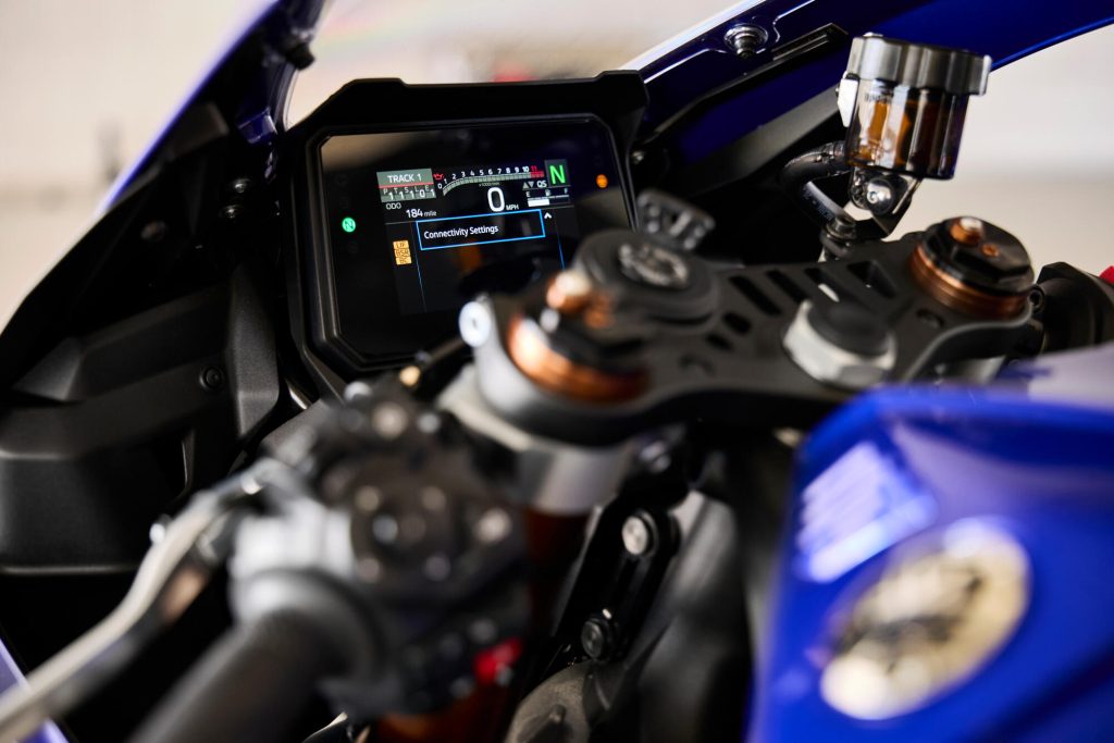 YZF-R9提供多種電控功能可供調較