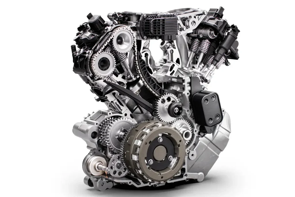 引擎排气量为1350cc，可输出173PS的最大马力/9500rpm。 搭载全新的CAMSHIFT机构，使其在所有转速域都能保有稳定的输出特性。