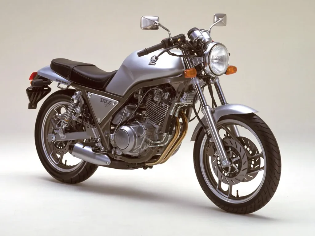 SRX600/400的初始型號前後均採用18吋輪圈。我們特別注重每個零件的設計、騎乘品質和質感，打造出一款堪稱獨一無二的運動自行車。