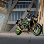 2025 Kawasaki Z900系列大改升級,Sugomi 設計再進化,搭載先進電子系統