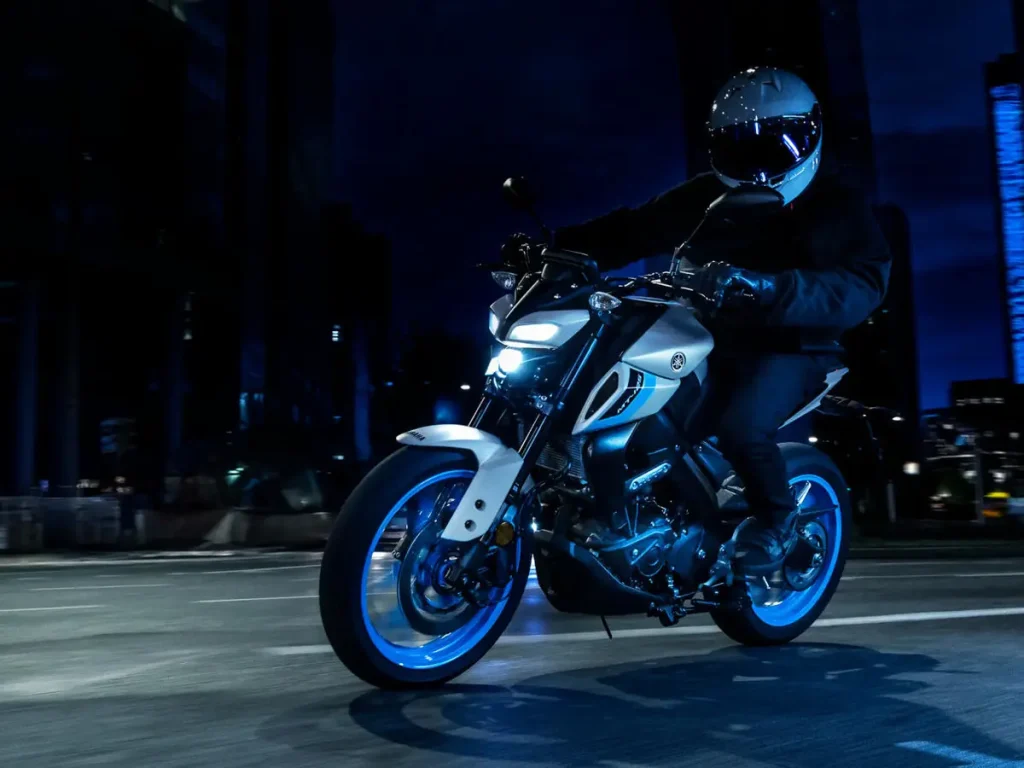 與 MT-03 相同，主要變更點在於符合 EURO5+ 規範