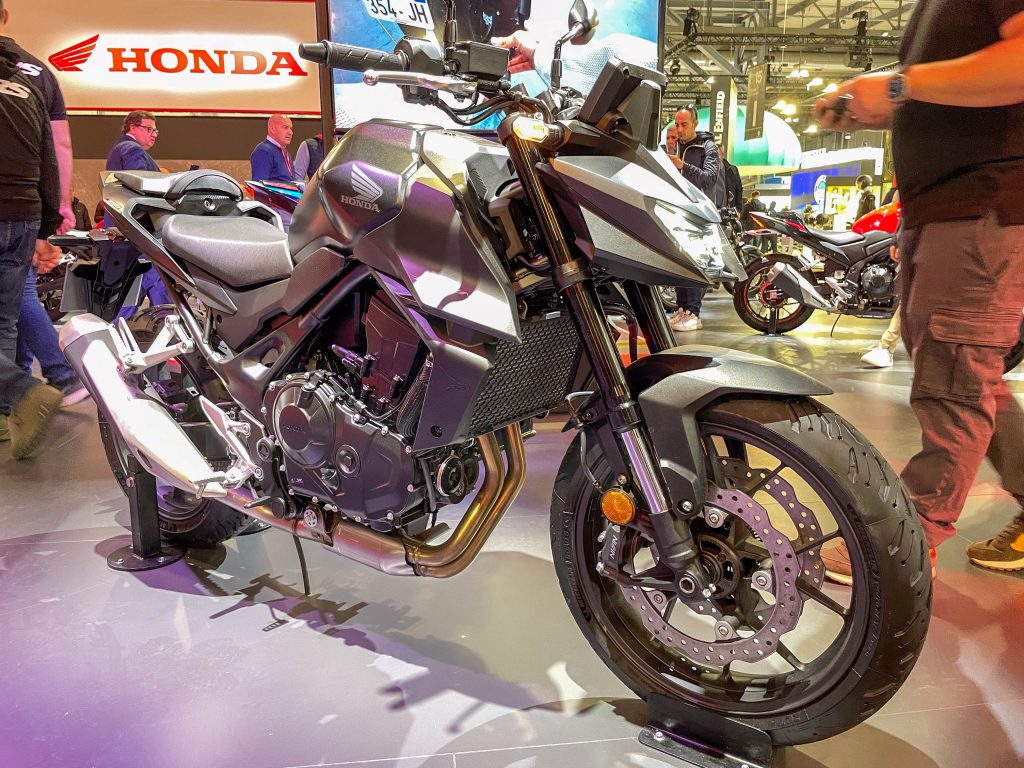 在推出短短1年后随即迎来改款的CB750 Hornet