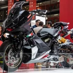 雙缸手排、鏈條傳動!Italjet Dragster 700 Twin米蘭車展限量登場