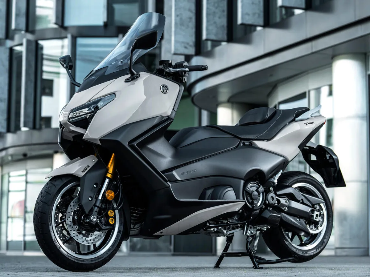 2025 Yamaha TMAX 改款发布，全新设计加上顶级配备，操控再升级！